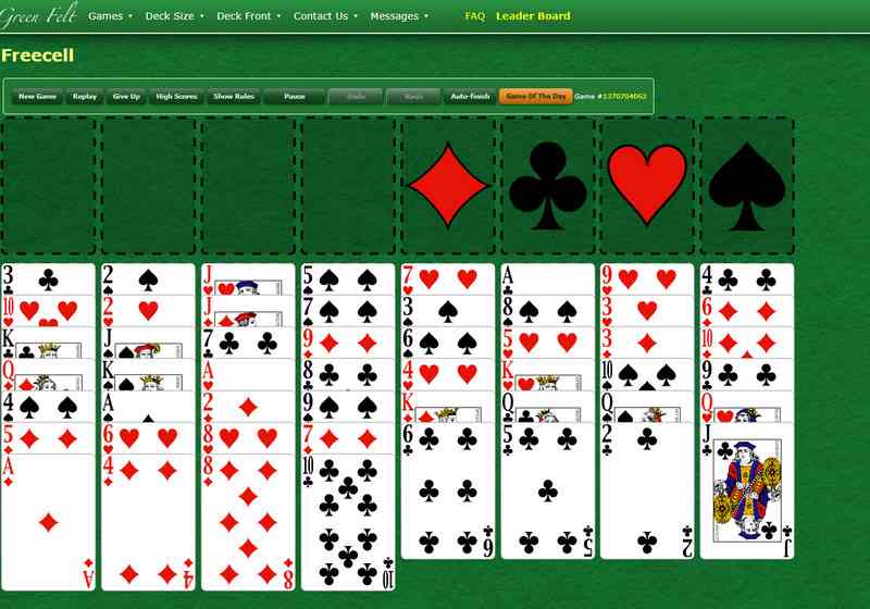 Freecell Solitaire aus grünem Filz